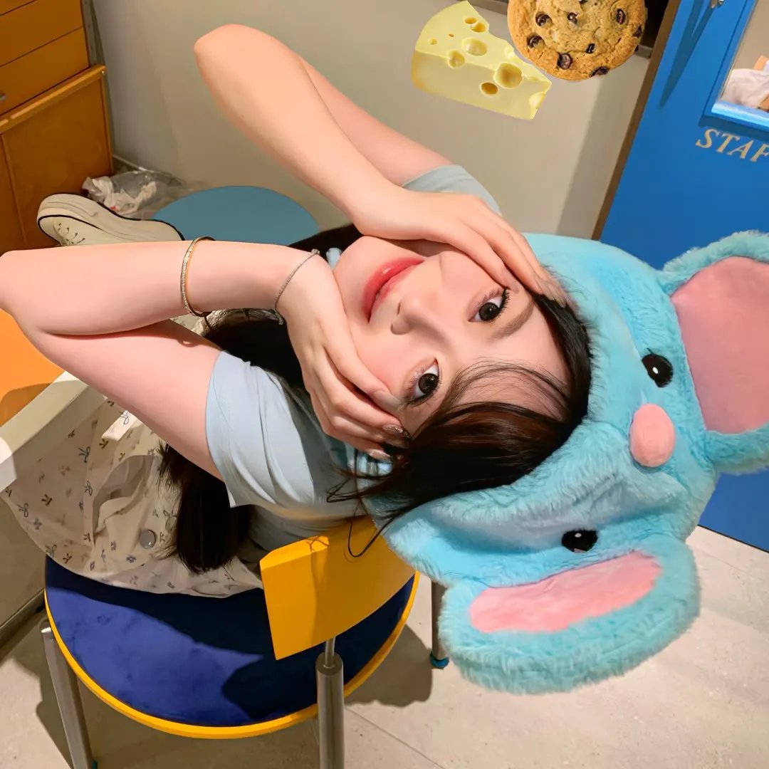 满门恋爱脑，唯有小师弟正的发邪